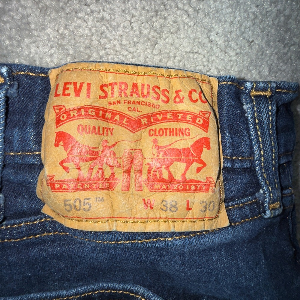 Levi's Jeans Mens 38x29‎ Dark Wash Blue Excellent Straight Leg Stretch Denim - Picture 4 of 12